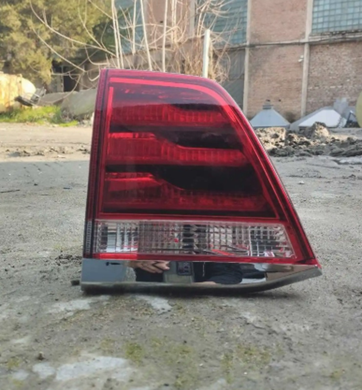 Задняя фара от Toyota